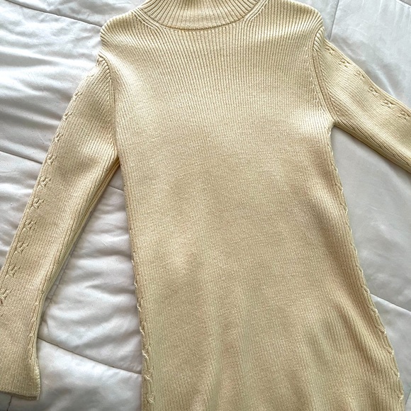 Dress - Picture 4 of 4